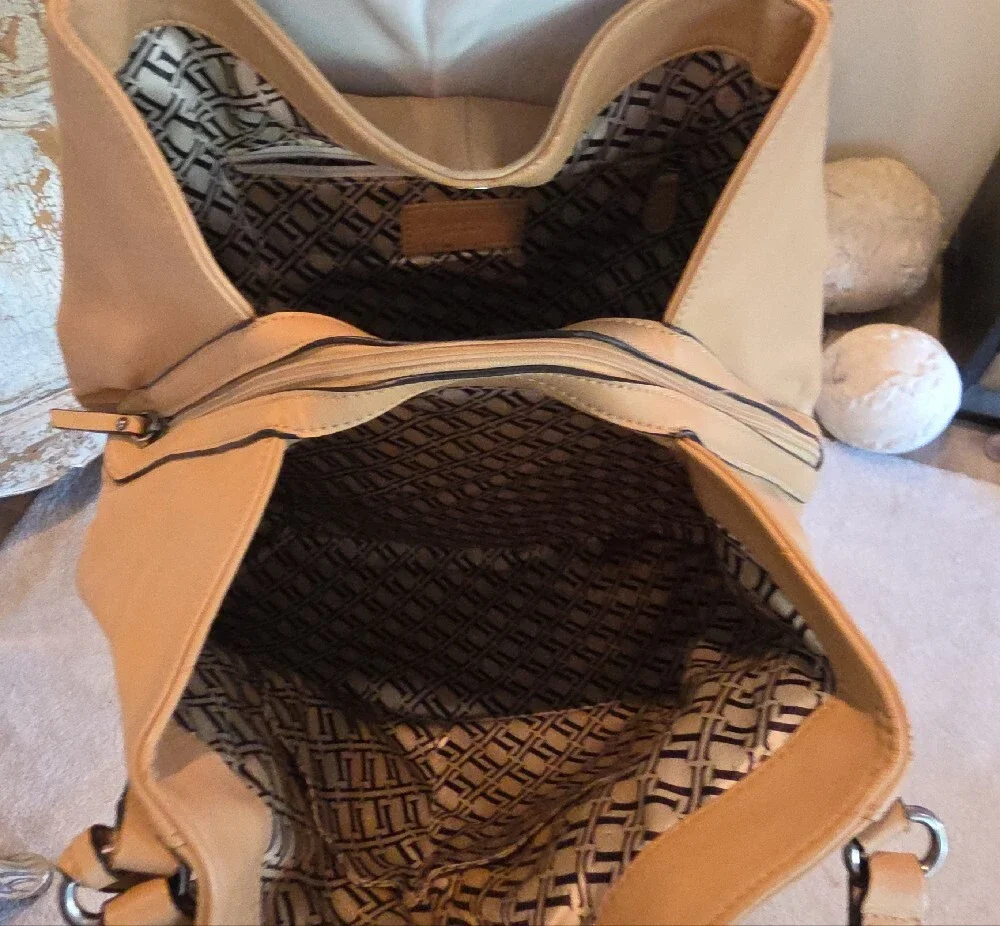 Tignanello Neutral Tan Leather Shoulder Bag